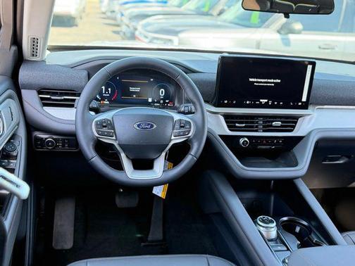 Space White Metallic 2026 Ford Explorer Active