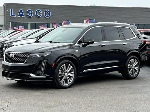 2022 Cadillac XT6 Premium Luxury FWD