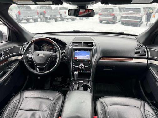 2019 Ford Explorer Platinum