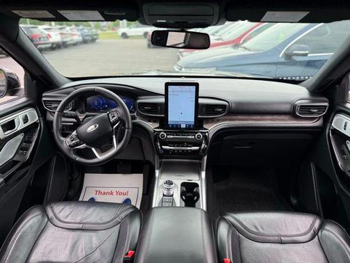 2023 Ford Explorer Platinum