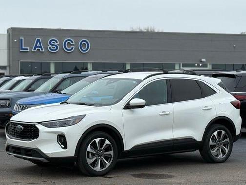 Star White Metallic Tri-Coat 2023 Ford Escape Platinum