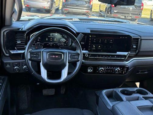 2023 GMC Sierra 1500 SLE