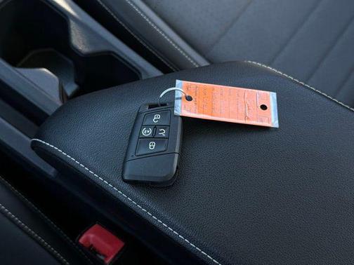 Gray 2025 Volkswagen Jetta 1.5T SE