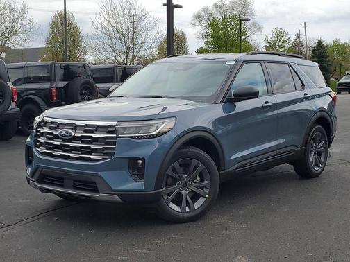 Vapor Blue Metallic 2026 Ford Explorer Active