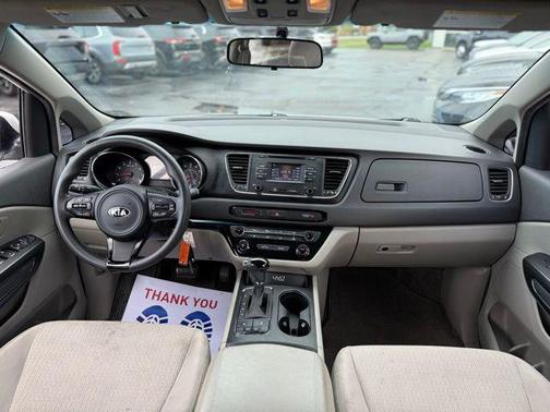 2016 Kia Sedona LX