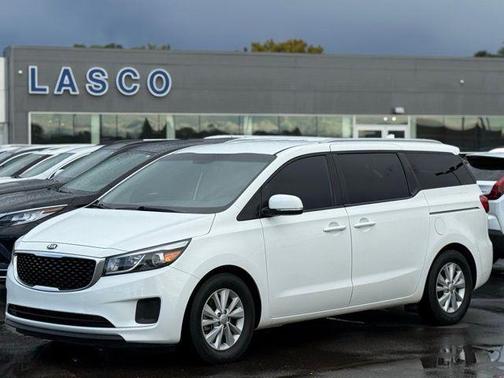 2016 Kia Sedona LX