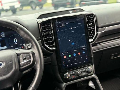 Oxford White 2024 Ford Ranger LARIAT