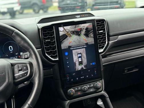 Oxford White 2024 Ford Ranger LARIAT