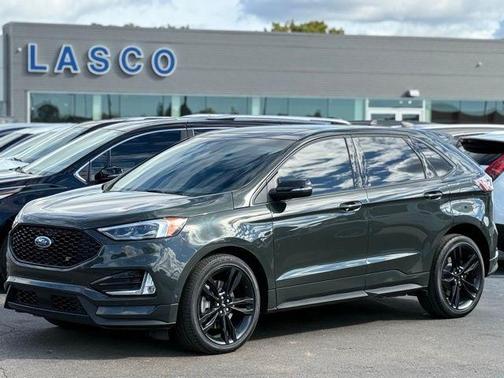 2022 Ford Edge ST