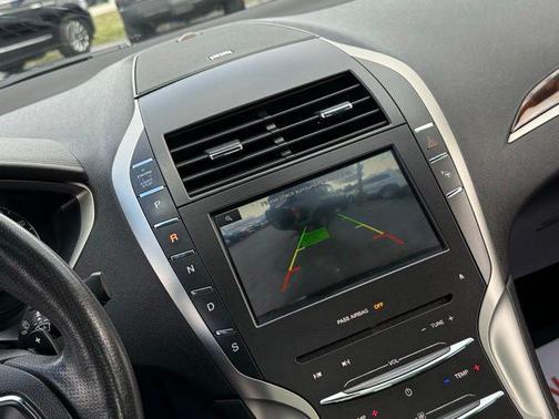 2014 Lincoln MKZ Base