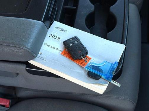 2018 Chevrolet Silverado 1500 Custom