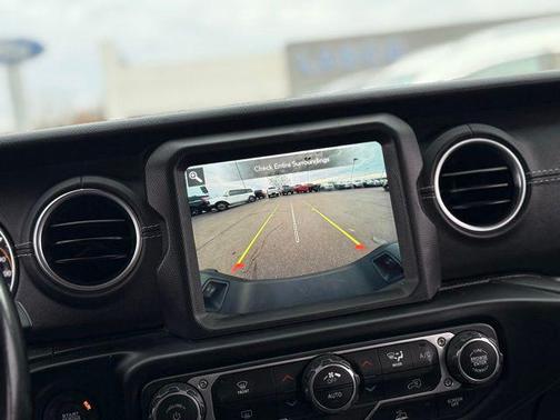 2021 Jeep Gladiator Overland