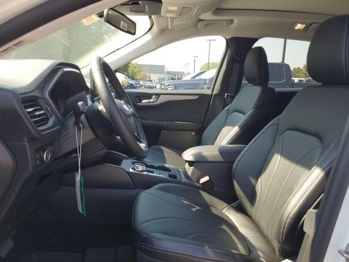 2025 Ford Escape PHEV SE