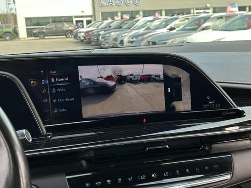 2023 Cadillac Escalade Sport