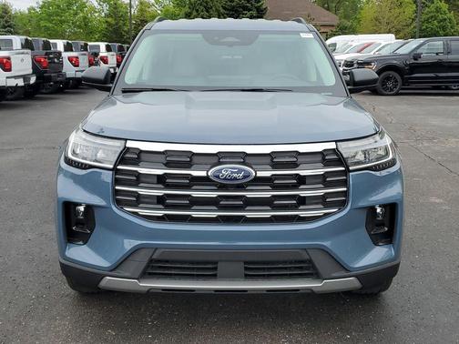Vapor Blue Metallic 2026 Ford Explorer Active
