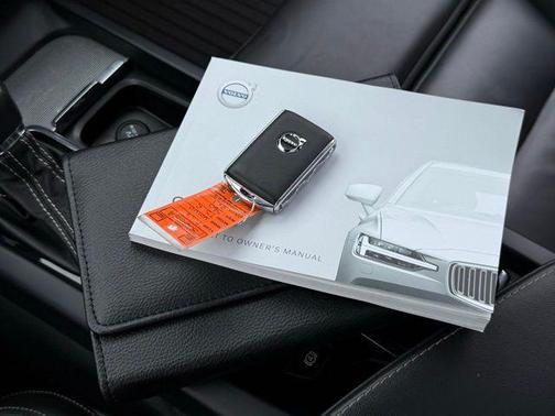 2019 Volvo S60 T5 R-Design