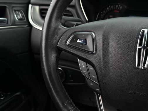 2015 Lincoln MKC Base