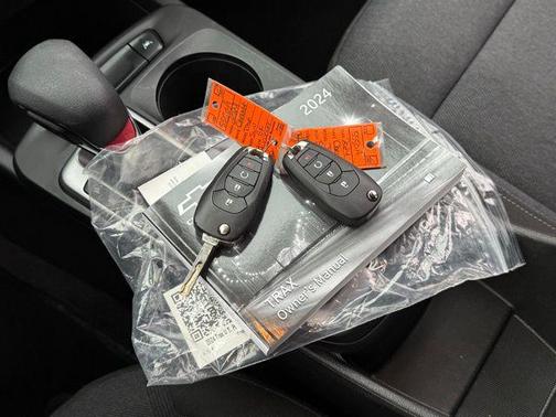 2024 Chevrolet Trax FWD 1RS