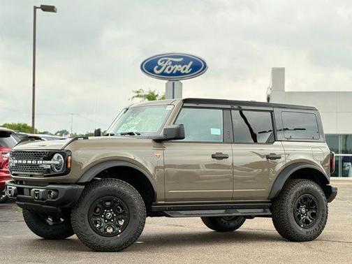 Marsh Gray 2026 Ford Bronco Badlands