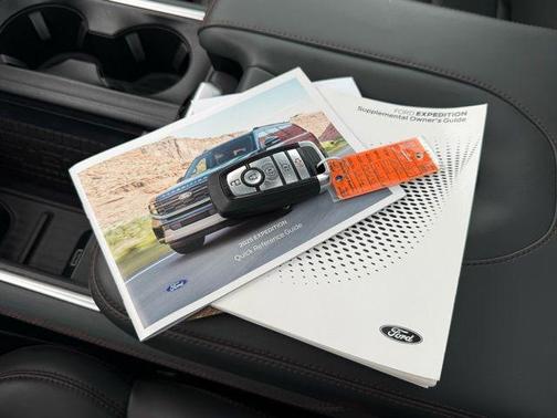 2025 Ford Expedition Max Active 4x4