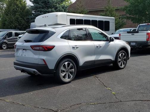 2025 Ford Escape Platinum