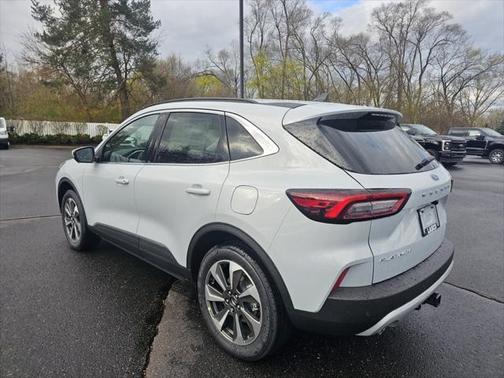 2025 Ford Escape Platinum