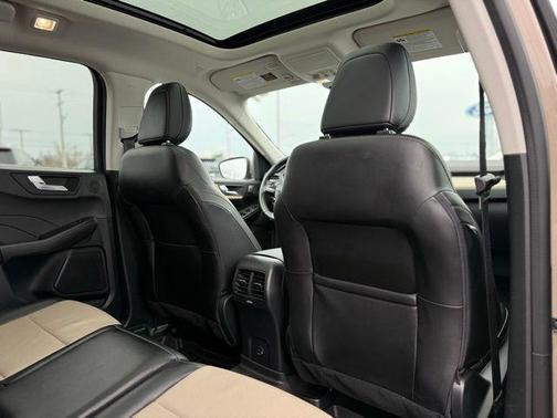 2021 Ford Escape Titanium