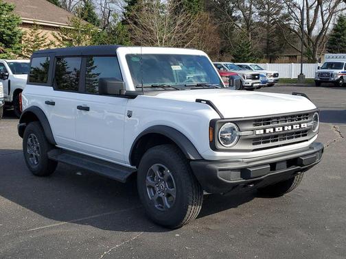 Oxford White 2026 Ford Bronco Big Bend