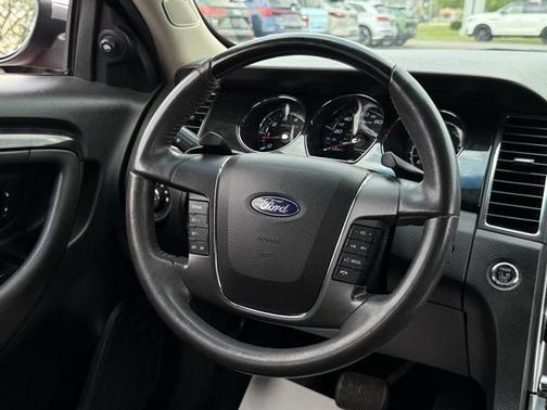 2011 Ford Taurus Limited