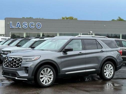 Gray Metallic 2025 Ford Explorer Platinum
