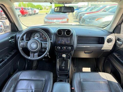 Bright White Clearcoat 2015 Jeep Patriot High Altitude Edition