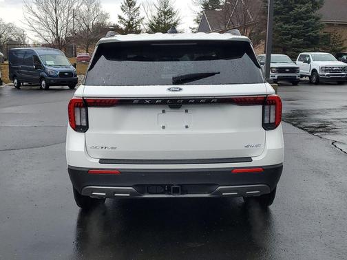 2026 Ford Explorer Active w/200A Pkg