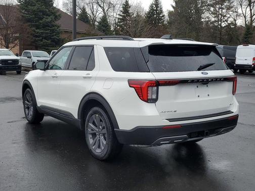2026 Ford Explorer Active w/200A Pkg