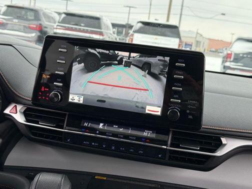 2021 Toyota Sienna XSE 7 Passenger