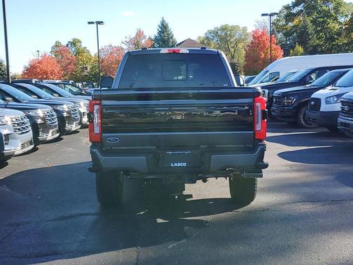 2026 Ford F-350 Platinum