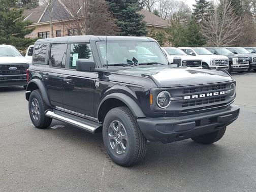 Shadow Black 2026 Ford Bronco Big Bend
