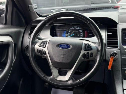 2013 Ford Taurus SEL