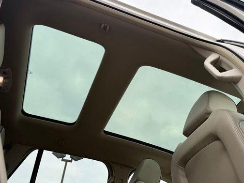 2015 Lincoln MKX Base