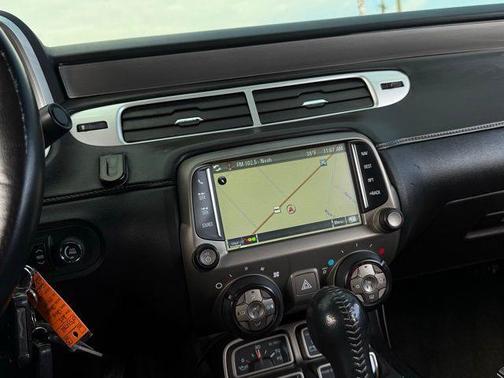 Summit White 2013 Chevrolet Camaro 2LT