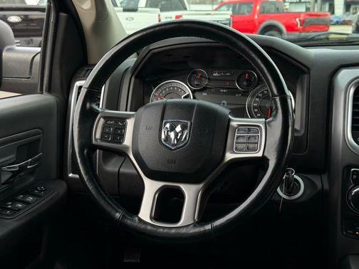 Diamond Black 2021 RAM 1500 Classic SLT