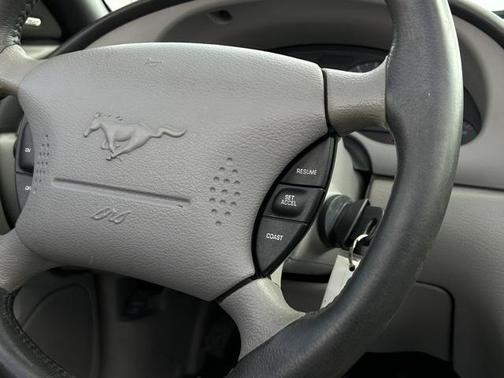 2001 Ford Mustang GT