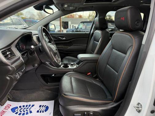 2023 GMC Acadia AWD AT4