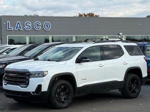2023 GMC Acadia AWD AT4