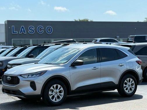 Iconic Silver Metallic 2024 Ford Escape Active
