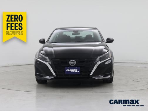 Black 2025 Nissan Altima SV