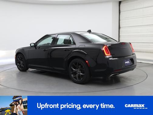 2022 Chrysler 300 Touring L