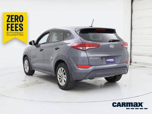 Gray 2017 Hyundai TUCSON SE