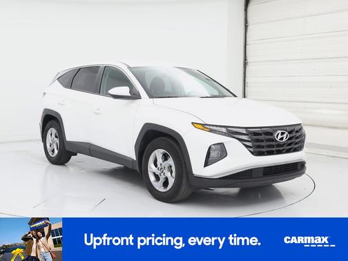 2023 Hyundai TUCSON SE