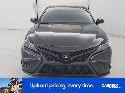 Black 2024 Toyota Camry SE