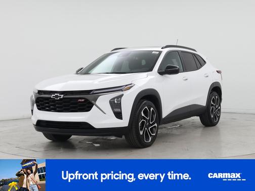 White 2024 Chevrolet Trax 2RS